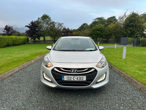 Hyundai i30 Hatchback, Diesel, 2013, Silver