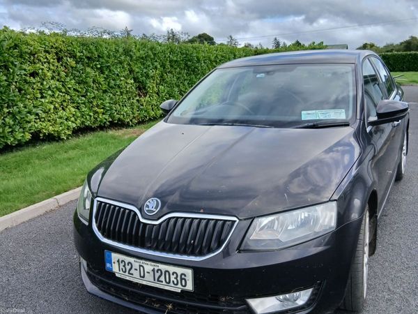 Skoda Octavia Saloon, Diesel, 2013, Black