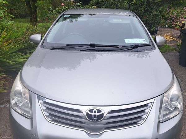 Toyota Avensis Saloon, Diesel, 2011, Grey