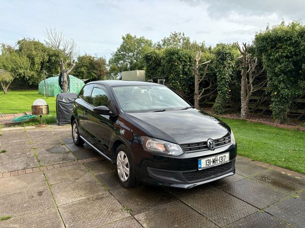 Volkswagen Polo Hatchback, Petrol, 2013, Black