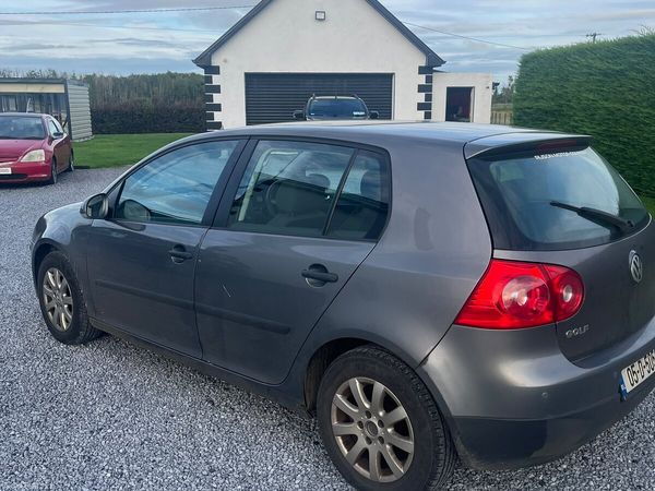 Volkswagen Golf Hatchback, Petrol, 2005, Grey