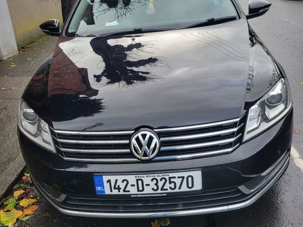 Volkswagen Passat Estate, Petrol, 2014, Black