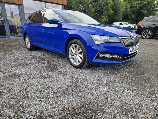 Skoda Superb Estate, Petrol Hybrid, 2023, Blue