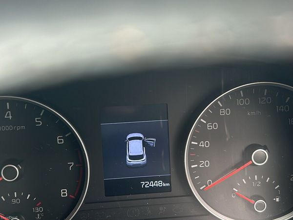 Kia Stonic Estate/Jeep, Petrol, 2018, Red