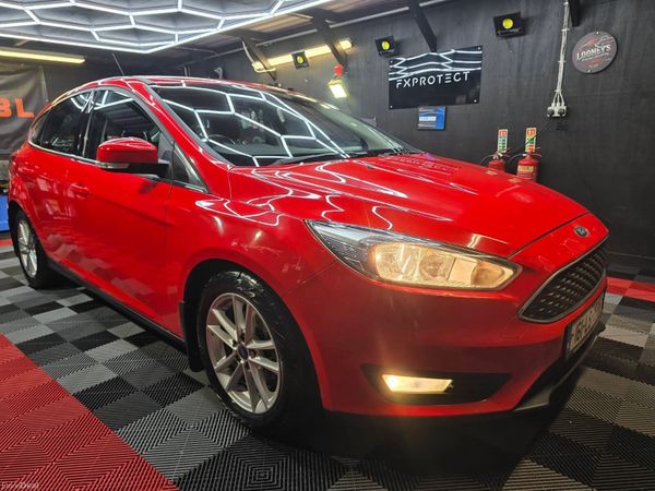 Ford Focus Hatchback, Diesel, 2016, Red