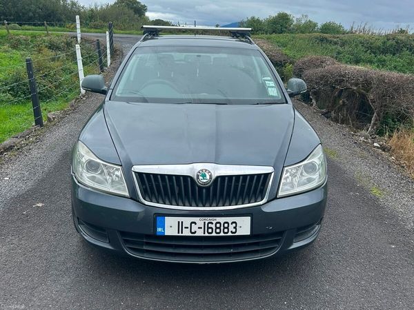 Skoda Octavia Estate, Diesel, 2011, Grey