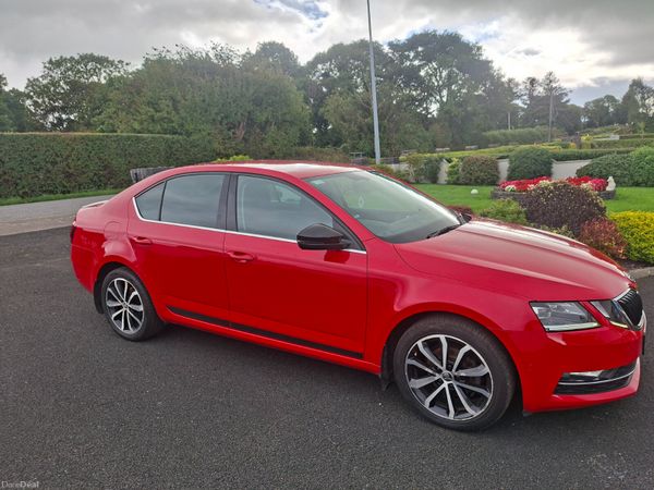 Skoda Octavia Saloon, Diesel, 2018, Red