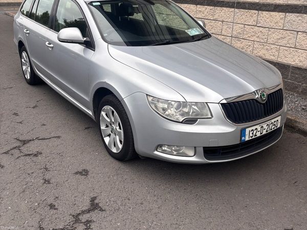Skoda Superb Estate, Diesel, 2013, Silver