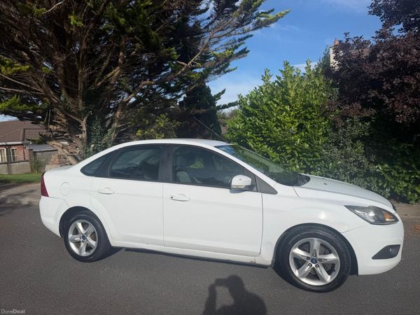 Ford Focus Saloon, Diesel, 2011, White