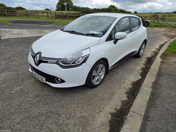 Renault Clio Hatchback, Diesel, 2014, White