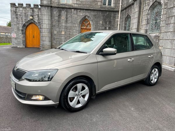 Skoda Fabia Hatchback, Petrol, 2016, Beige