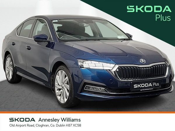 Skoda Octavia Saloon, Petrol, 2024, Blue