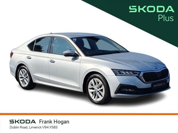 Skoda Octavia Saloon, Diesel, 2023, Silver