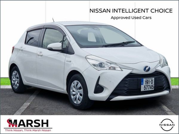 Toyota Vitz Hatchback, Petrol Hybrid, 2019, White