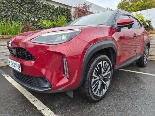 Toyota Yaris Cross SUV, Petrol Hybrid, 2022, Red