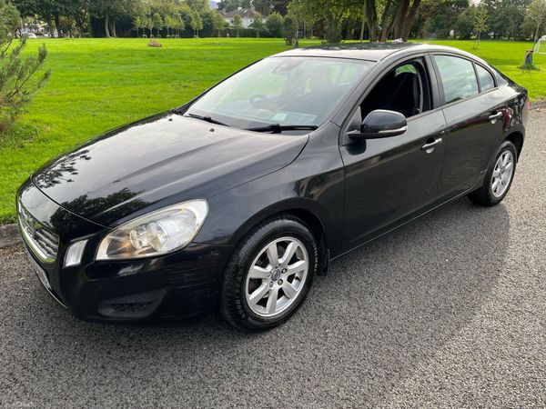 Volvo S60 Saloon, Diesel, 2012, Black