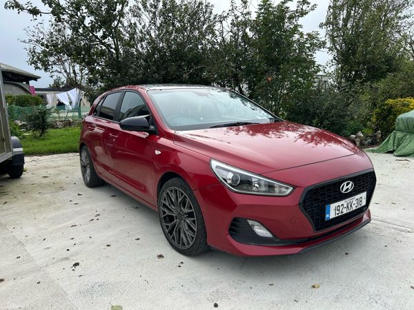 Hyundai i30 Hatchback, Diesel, 2019, Red