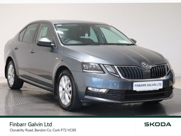 Skoda Octavia Saloon, Petrol, 2020, Grey