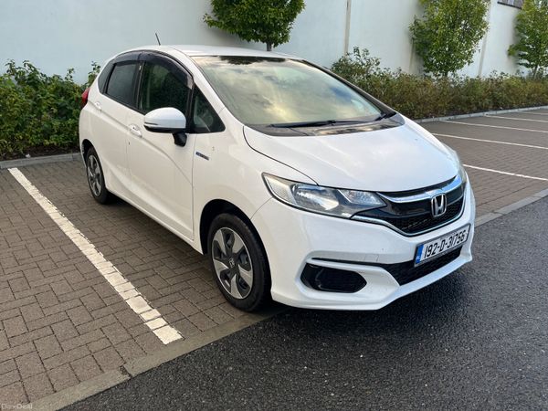 Honda Fit Hatchback, Petrol Hybrid, 2019, White