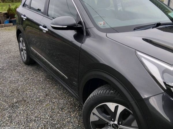 Kia e-Niro Estate/Jeep, Electric, 2021, Grey