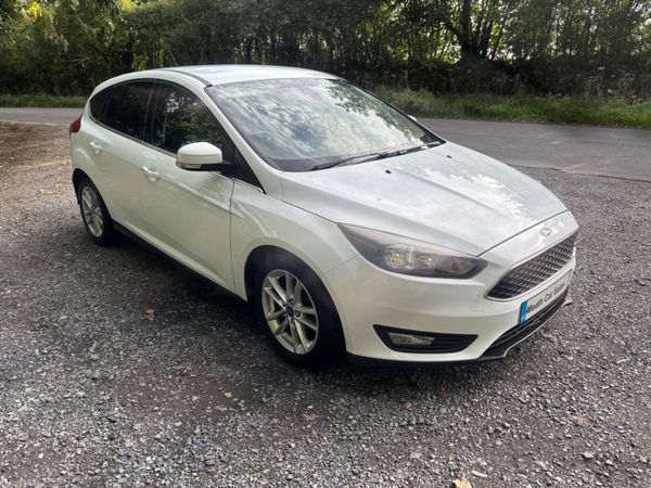 Ford Focus Hatchback, Petrol, 2014, White