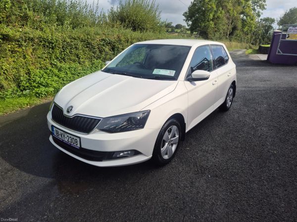 Skoda Fabia Hatchback, Petrol, 2018, White