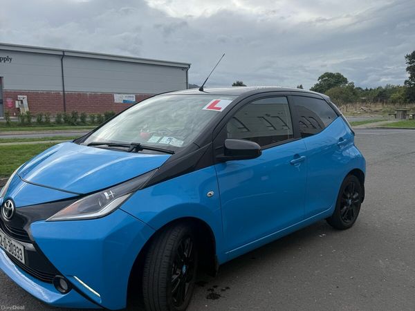 Toyota Aygo Hatchback, Petrol, 2015, Blue