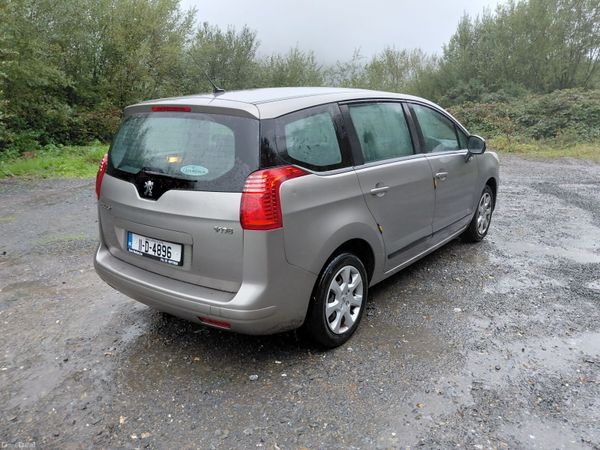 Peugeot 5008 MPV, Diesel, 2011, Grey