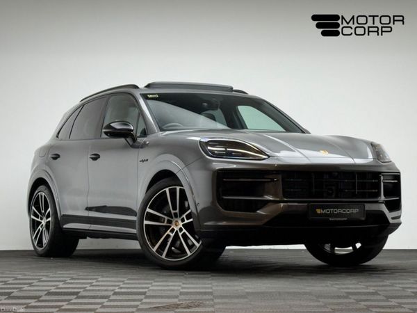 Porsche Cayenne SUV, Petrol Plug-in Hybrid, 2025, Grey