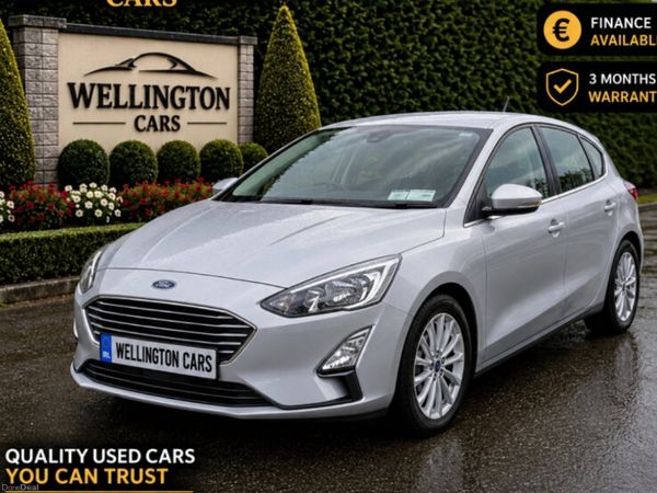 Ford Focus Hatchback, Petrol, 2019, Grey