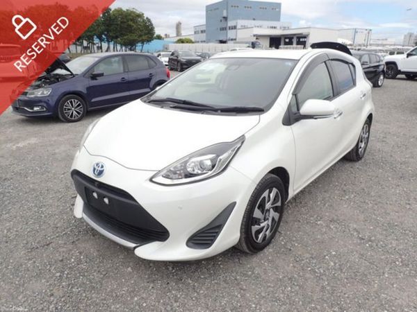 Toyota Aqua Hatchback, Petrol Hybrid, 2021, White