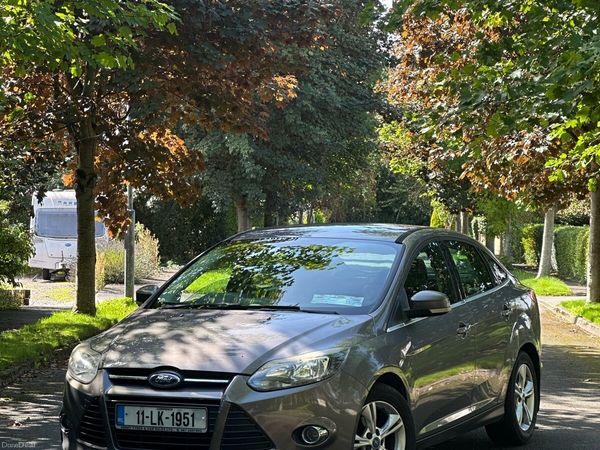 Ford Focus Saloon, Diesel, 2011, Brown