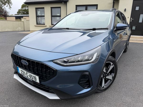 Ford Focus Hatchback, Petrol, 2023, Blue