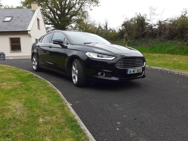 Ford Mondeo Hatchback, Diesel, 2016, Black