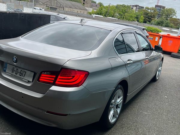 BMW 5-Series Saloon, Diesel, 2011, Silver