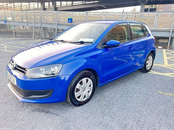 Volkswagen Polo Hatchback, Petrol, 2011, Blue