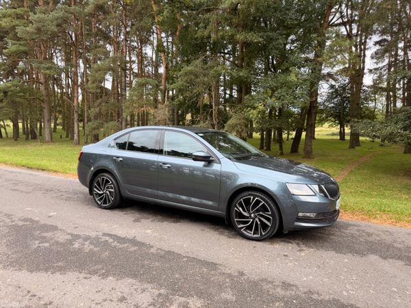 Skoda Octavia Saloon, Diesel, 2018, Grey