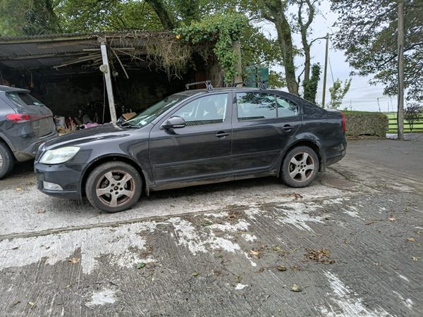 Skoda Octavia Hatchback, Diesel, 2009, Black