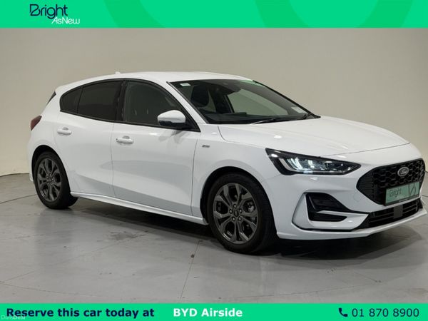 Ford Focus Hatchback, Petrol, 2024, White