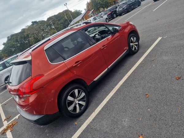 Peugeot 2008 SUV, Diesel, 2015, Red