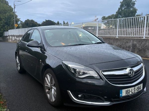 Vauxhall Insignia Hatchback, Diesel, 2016, Black