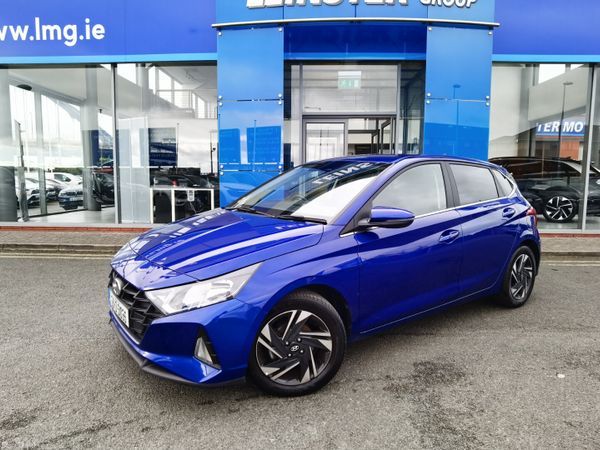 Hyundai i20 Hatchback, Petrol, 2023, Blue