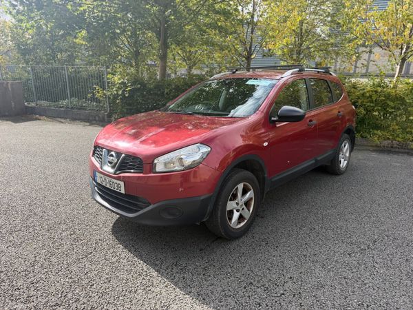 Nissan Qashqai+2 MPV, Petrol, 2012, Red