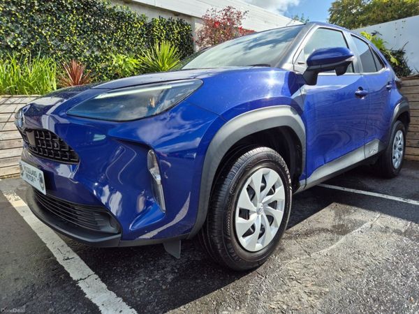 Toyota Yaris Cross SUV, Petrol Hybrid, 2023, Blue