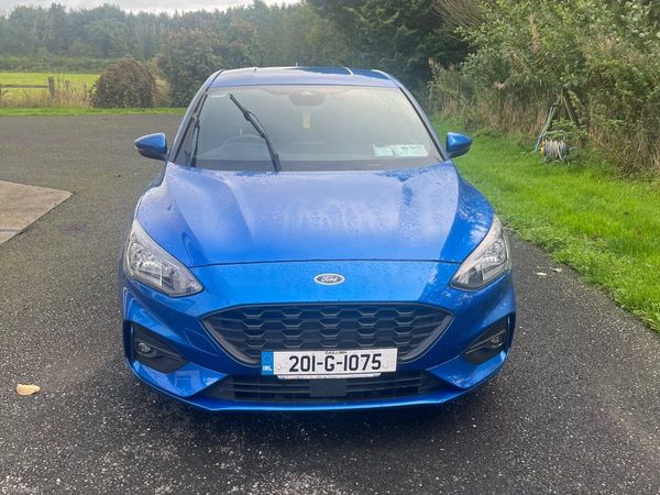 Ford Focus Hatchback, Diesel, 2020, Blue