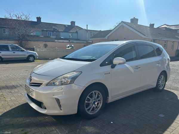 Toyota Prius MPV, Petrol Hybrid, 2013, White