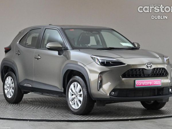Toyota Yaris Cross Hatchback, Petrol Hybrid, 2025, Green