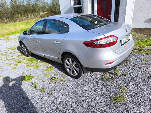 Renault Fluence Saloon, Diesel, 2012, Silver