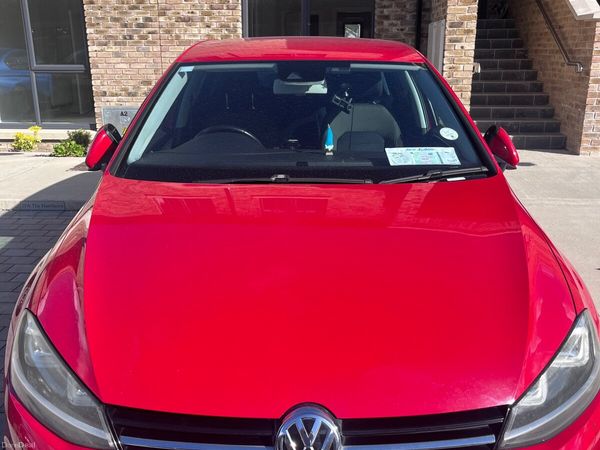 Volkswagen Golf Hatchback, Petrol, 2015, Red