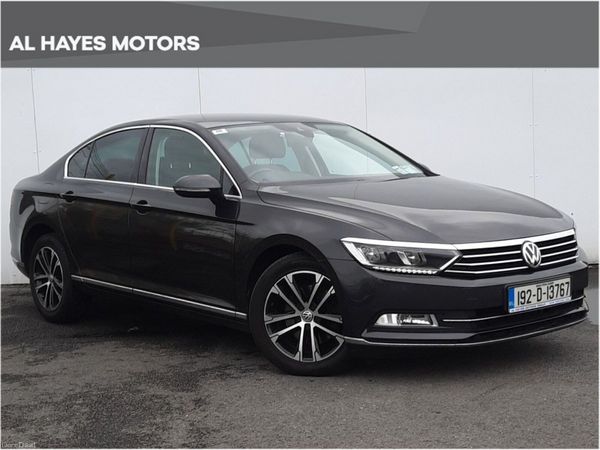 Volkswagen Passat Saloon, Diesel, 2019, Grey